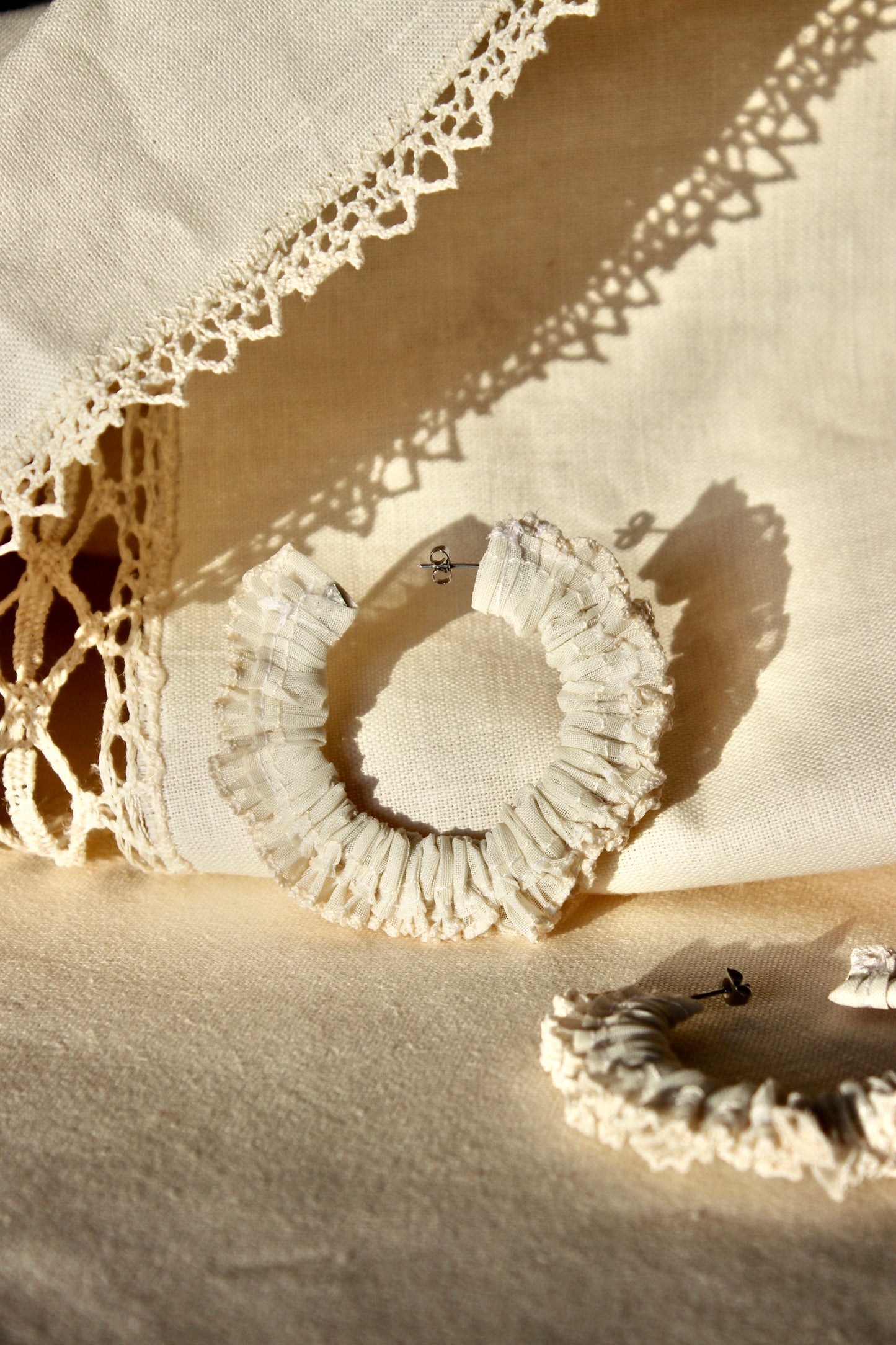 Mesh Ruffle Scrunchie Earrings - Ivory